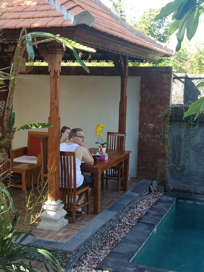 D'Puja Home Stay And Spa 누사두아 외부 사진