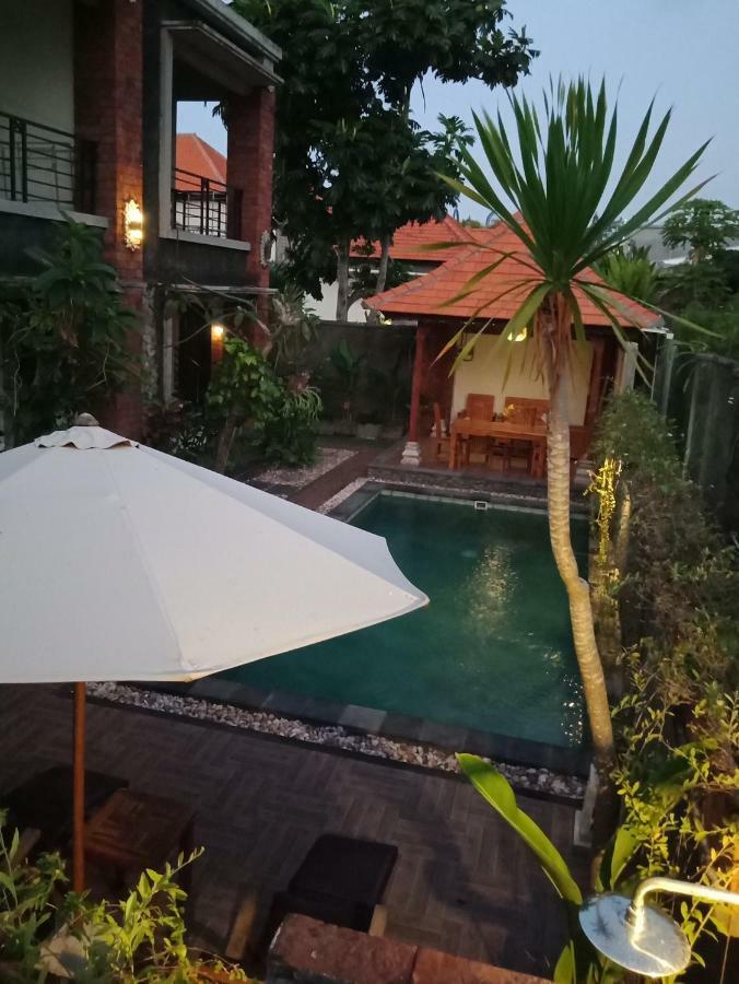 D'Puja Home Stay And Spa 누사두아 외부 사진