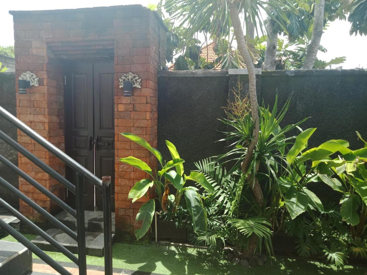 D'Puja Home Stay And Spa 누사두아 외부 사진