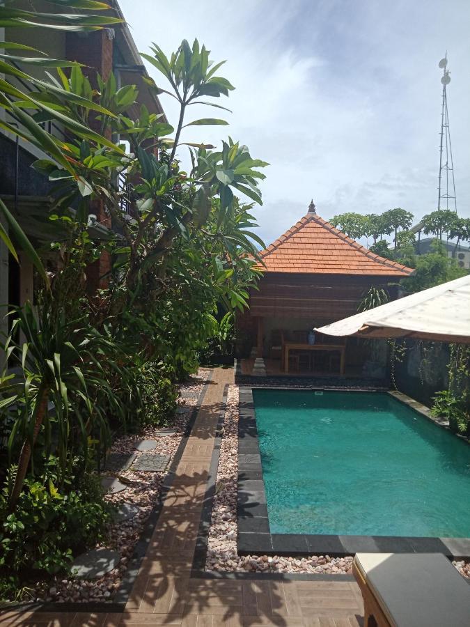 D'Puja Home Stay And Spa 누사두아 외부 사진
