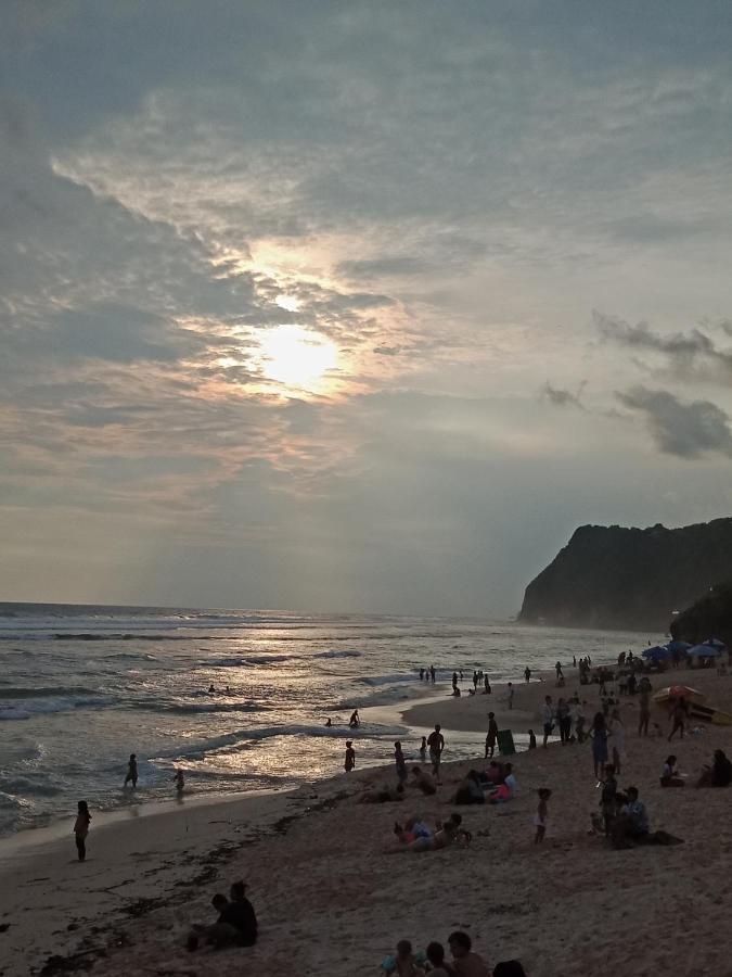 D'Puja Home Stay And Spa 누사두아 외부 사진